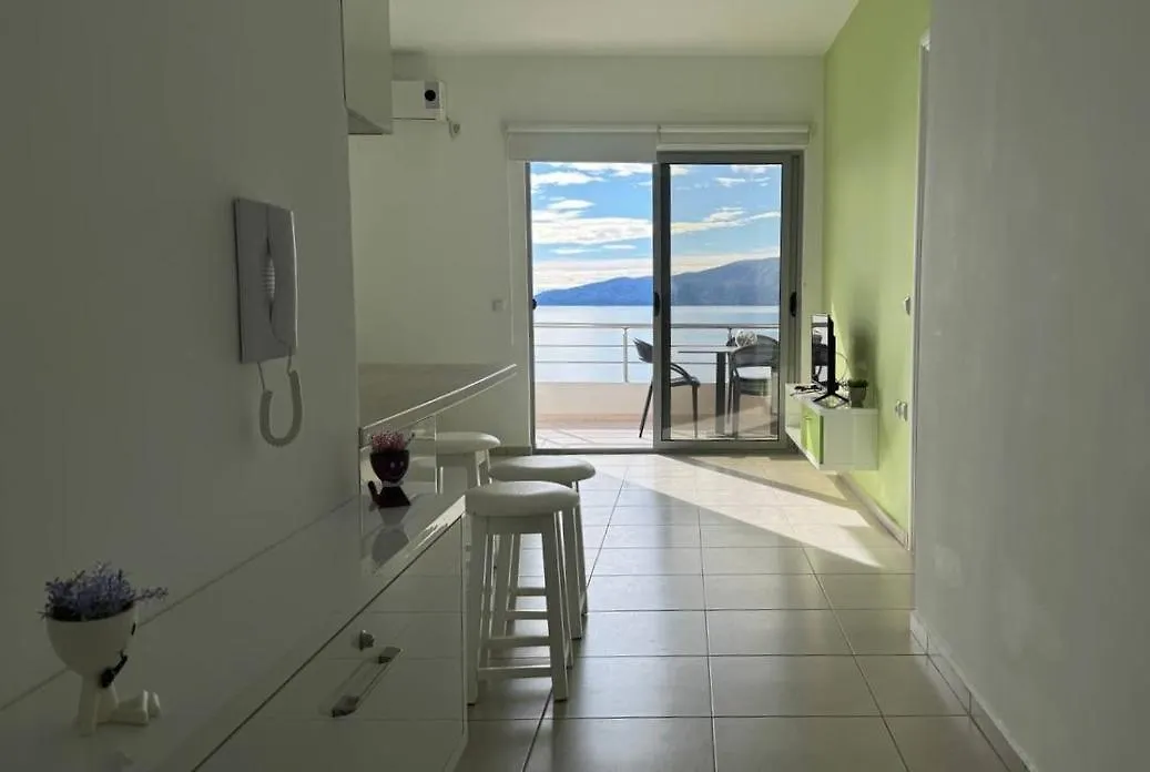 Spring Sea View Apartment Sarande