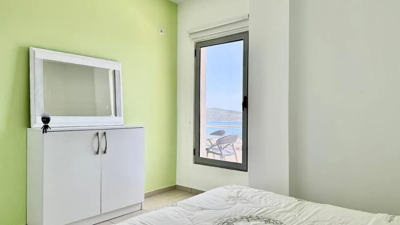 Spring Sea View Apartment Sarandë 0*,