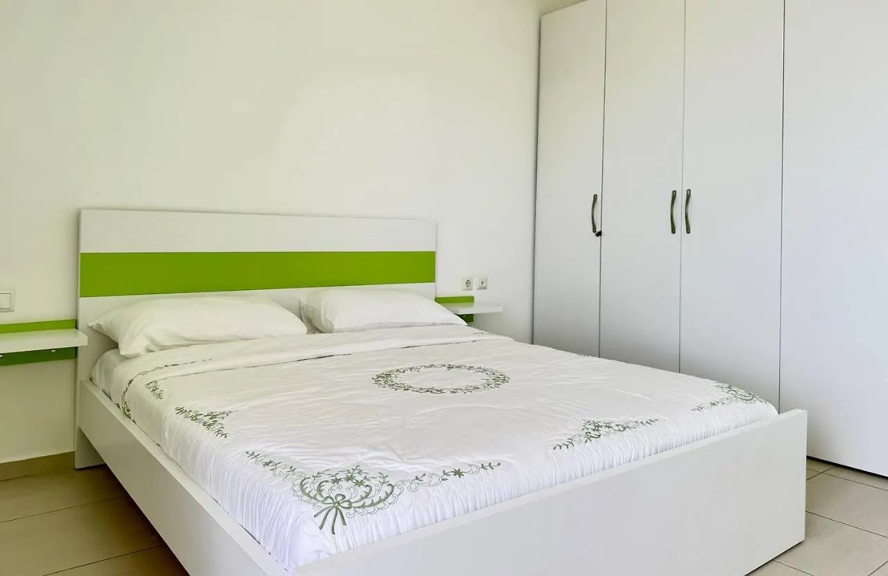 Spring Sea View Apartment Sarandë 0*,  알바니아